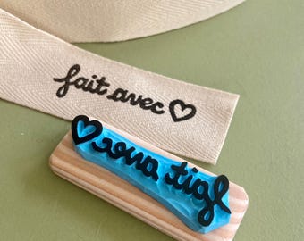 Tampone per etichette "Fait avec coeur", gravé à la main, in gomme, montato su legno
