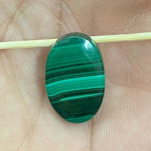 Malachite Cabochon, Natural Malachite Gemstone, Rare Gemstone, Designer Green Malachite Gemstone Cabochons 21x14x5 MM Oval 19 Carats 136