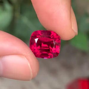 Rubellite,8.50 Carats Magestic Red Color Natural Rubellite Tourmaline,Vibrant Color,Amazing Lustre,Gem of the Day for Jewellers & Collector