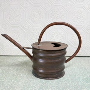 Vintage kopparvattenkanna, trädgårdsdekor, antik vattenkanna