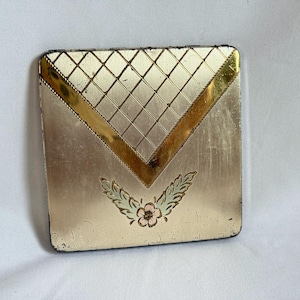 Gold Makeup Compact Case with Pouch – Art Deco 1930s–1950s