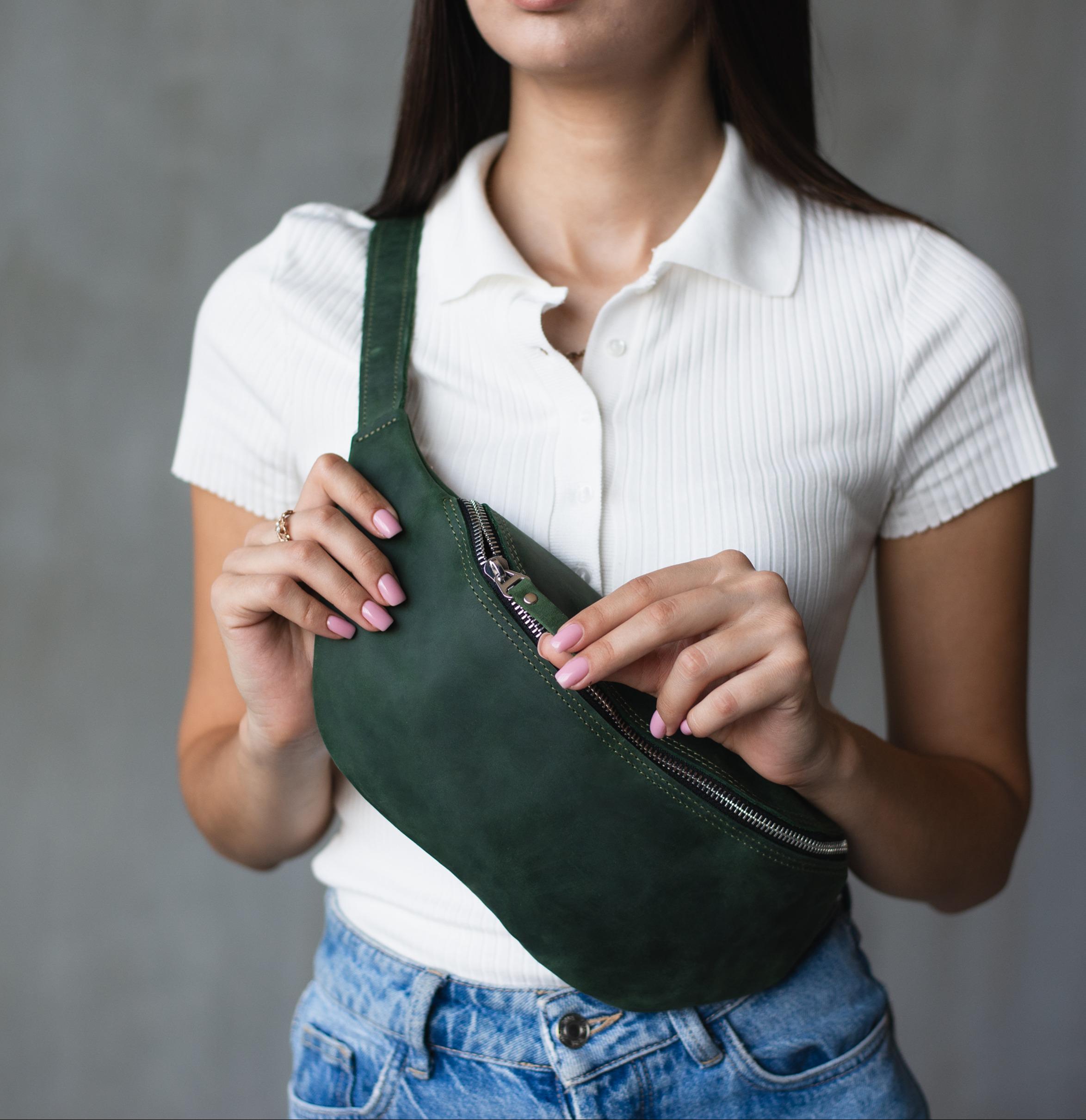 Ceinture Large En Daim Vert Avec Application Fleurs - Fermeture à Nouer - Longueur 76cm (30") - Occasion