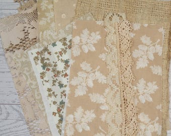 Neutrale stof- en kantbundel | Koffiegeverfd textiel | Kit voor ongewenste dagboeken | Kladjes vintage stijl | Pakket langzaam naaien