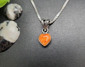 Z-346 | Dainty Orange Spiny Oyster Heart Necklace Pendant | Sterling Silver Spiny Oyster Pendant | Southwest Orange Shell Heart Pendant
