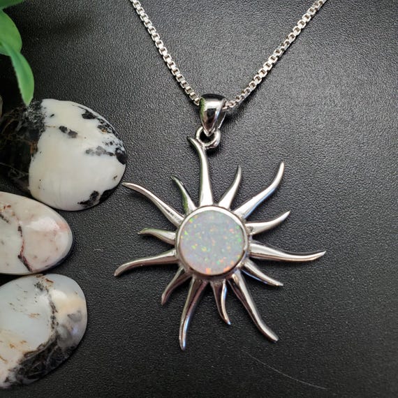 Z-183 | ホワイトオパールサンネックレスペンダント（シルバーチェーン