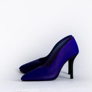Tonner 16" Tyler Doll Pointed Toe Stiletto Shoes | "Eleanor" Purple top + black