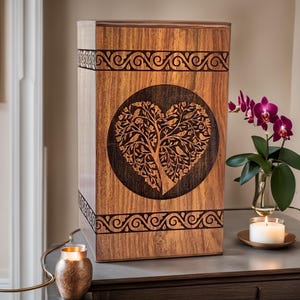 Gepersonaliseerde houten asurn | Handgemaakte crematie-urn met aangepaste gravure | Gedenkdoos voor as van mens of huisdier