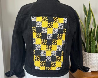 Hawkeye Patchwork Jeansjacke - Upcycled Wearable Art