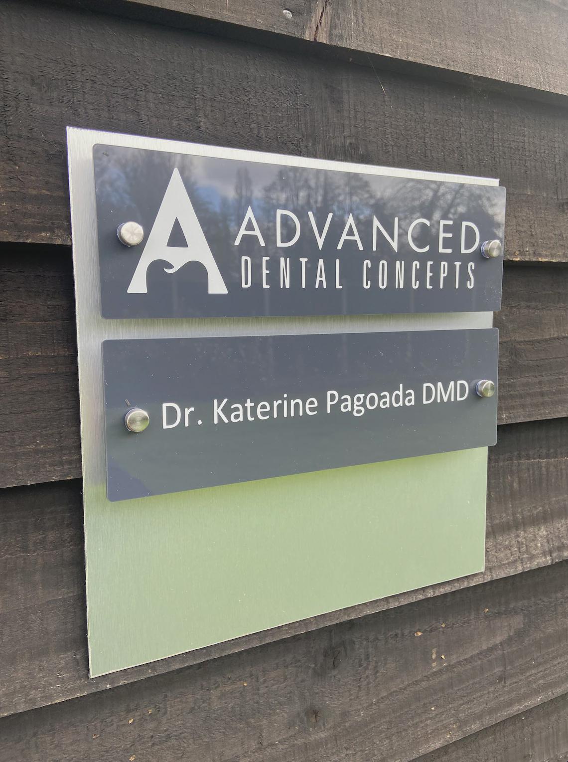 Many Qualification In Wall Long Dentist Title Name Plaques, Multiple Doctors Name and ...