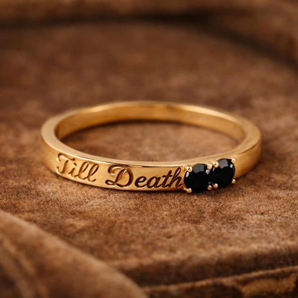 Till Death Onyx Ring, Gold Engraved Wedding Band, Gothic Promise Ring, Anniversary Jewelry, Alternative Engagement Ring Gift for Couples