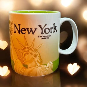 Starbucks 2009 Global Icon New York City Collector Series Mug Cup 16oz Near MINT