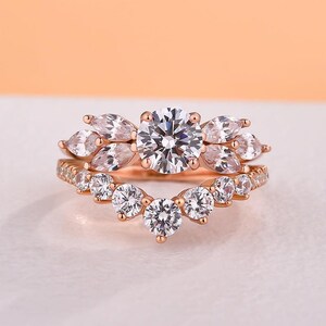 Round cut moissanite engagement ring set, 14K Rose gold cluster anniversary gift for woman, 2pcs Round cut bridal ring set, Gift for her.