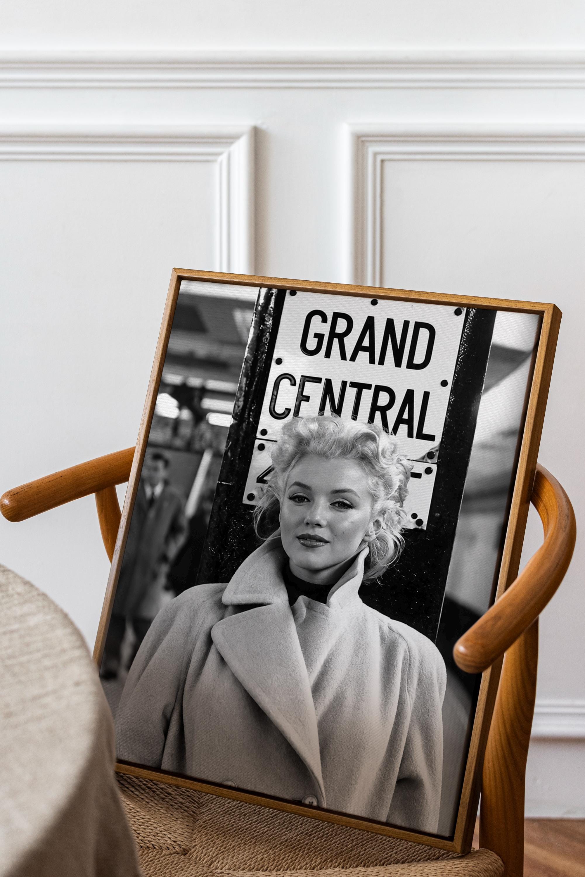 額装品/マリリン モンロー/Grand Central Station Marilyn Monroe Grand Central Station - Etsy UK