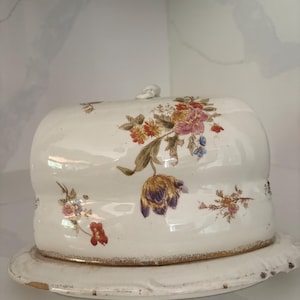 Royal Bonn cheese dish from 1800s