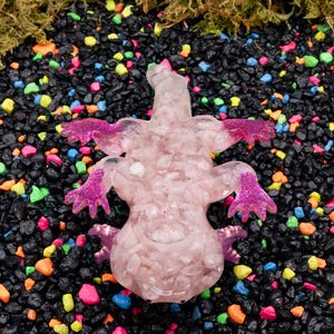 Rose Quartz Crystal Chip Axolotl Figure, Resin Animal Sculpture, Hand-Painted Details image 8