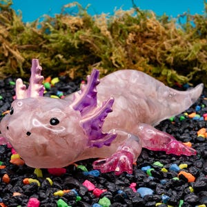 Rose Quartz Crystal Chip Axolotl Figure, Resin Animal Sculpture, Hand-Painted Details image 3