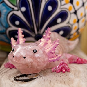 Rose Quartz Crystal Chip Axolotl Figure, Resin Animal Sculpture, Hand-Painted Details image 10