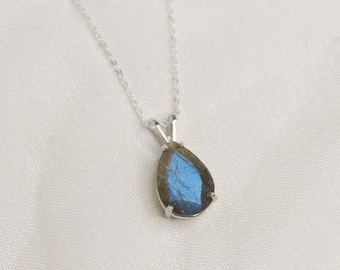 13x9 Pear Cut Labradorite Pendant Necklace