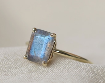 9x7 Emerald Cut Labradorite Solitaire Ring