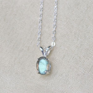 Labradorite Necklace, 7x5 Oval Faceted Labradorite Necklace, Labradorite Jewelry, Faceted Labradorite, Delicate Necklace, Layering Necklace