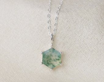 Moss Agate Necklace, 8mm Hexagon Moss Agate Pendant Necklace, Aquatic Agate, Moss Agate Jewelry, Unique Gemstone Jewelry, Nature Inspired