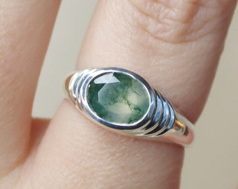 Pond Ring with Moss Agate