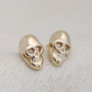 Aandenken Mori-schedeloorbellen, sterlingzilveren schedeloorknopjes, 14k massief gouden schedelstekers, gotische sieraden, 3D-schedeloorbellen, Halloween