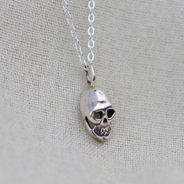 Silver Skull Necklace, Memento Mori Jewelry, Women's Skull Necklace, Small Skull Necklace, Gothic Jewelry, Occult Jewelry, Gold Skull