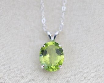 10x8 Oval Peridot Pendant Necklace, Peridot Necklace, August Birthstone Gift, Peridot Solitaire Necklace, 14k Solid Gold, Sterling Silver