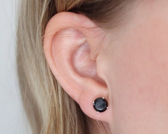 Black Spinel Stud Earrings, 7mm Round Faceted Black Spinel Earrings, Black Diamond Alternative Earrings, Black Stud Earrings, Push Back Stud