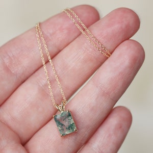 Moss Agate Pendant Necklace -  9x7 Emerald main image 0