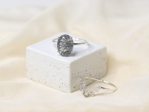 Alternative wedding shop ring sets