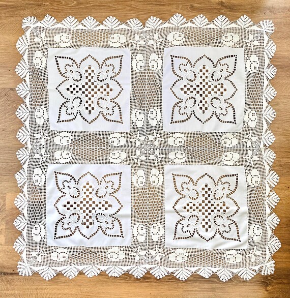 ヴィンテージホワイトカットワーククロシェレーステーブルクロス