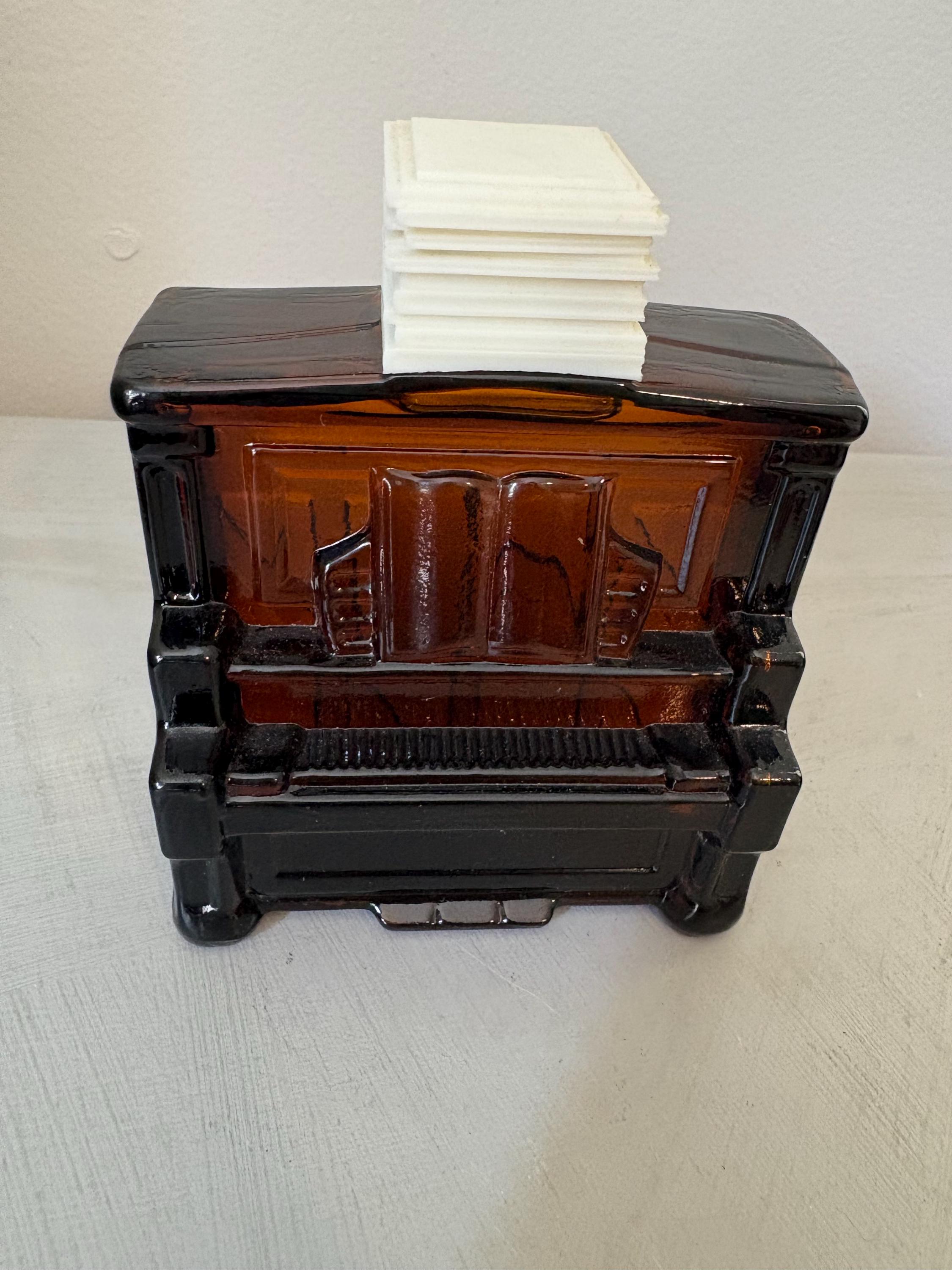 Avon 練り香水　ピアノ Avon 練り香水 ピアノ