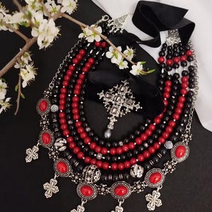 Handmade Ceramic Necklace – Traditional Red & Black Ukrainian Namysto