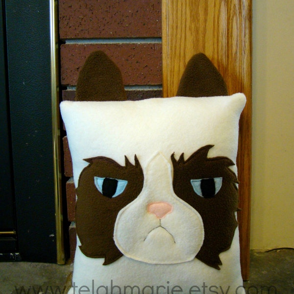 Grumpy cat pillow, plush, throw pillow, room decor