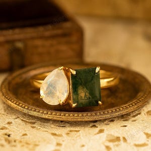 Moss Agate & Moonstone Two Stone Ring, Emerald And Pear Cut Engagement Ring, Toi Et Moi Ring, Double Stone Wedding Ring, Couples Ring Gift