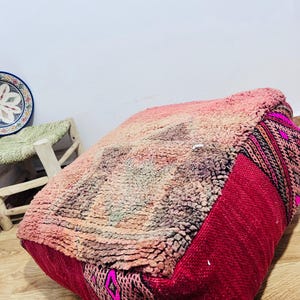 Vintage Moroccan Wool Pouf: Handwoven Berber Ottoman - Rustic Boho Decor