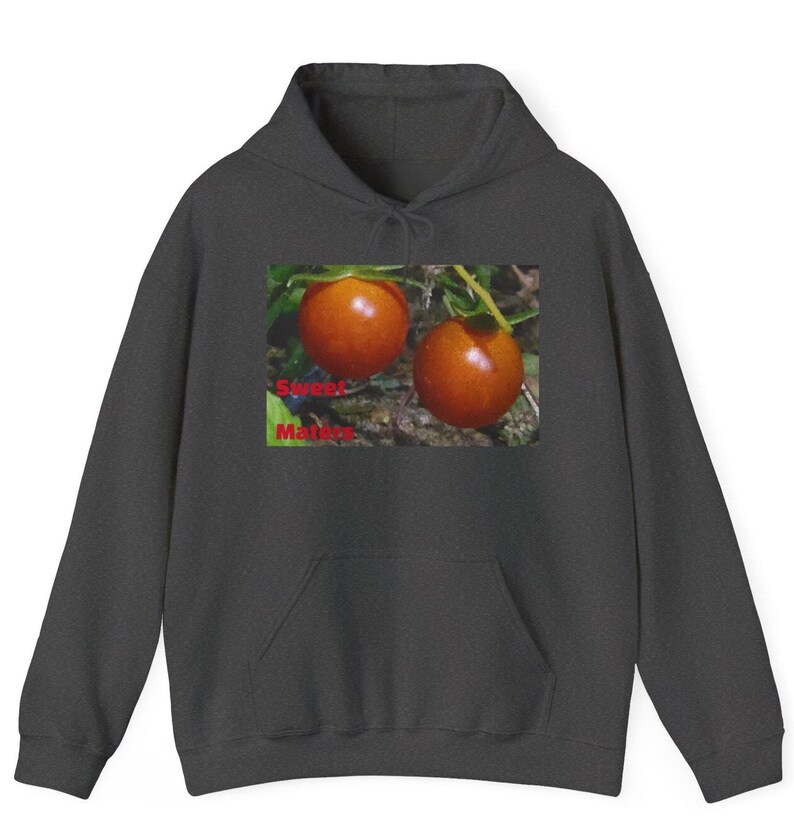 Tomatträdgård Fotohuvtröja – Mysig unisex-tröja Dark Heather