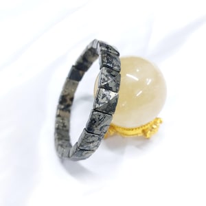 Bracciale Apache Gold Pyramid – Radicamento/Protezione/Potere Personale (mix di pirite e tormalina)