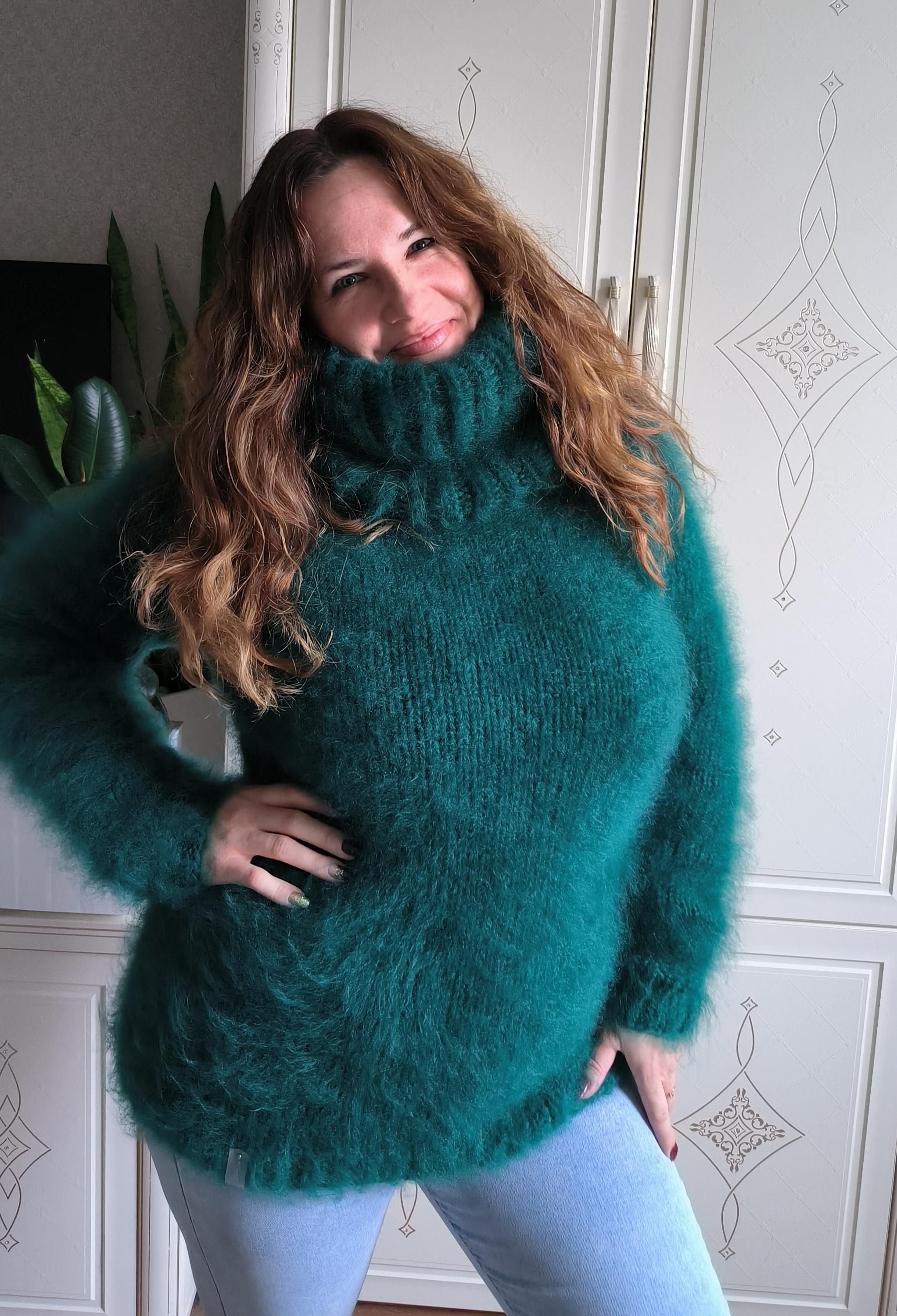 Fuzzy Wool Mohair Turtleneck Sweater: Longhair, Handknit, Green