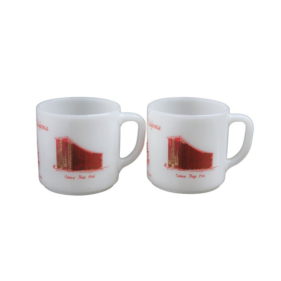 Vintage Century Corando White Ceramic Mug Vintage Century Corando White Ceramic Mug