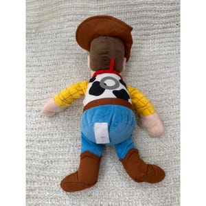 Disney Toy Story Woody Peluche Cowboy 40 cm pour enfants Kohl's Cares image 6