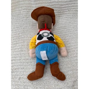 Disney Toy Story Woody Peluche Cowboy 40 cm pour enfants Kohl's Cares image 10