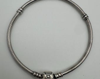正規品 PANDORA Moments バレルクラスプチャームブレスレット