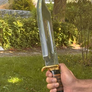 Tatla Craft Handgefertigtes D2 Survival Bowie Knife 18" Crocodile Dundee Jagd Campingmesser, aus D2-Stahl mit Lederscheide Survivalmesser