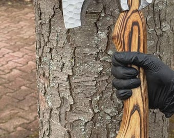 Handgefertigte Wikinger Axt aus Kohlenstoffstahl: Wurfelbeil mit Lederscheide