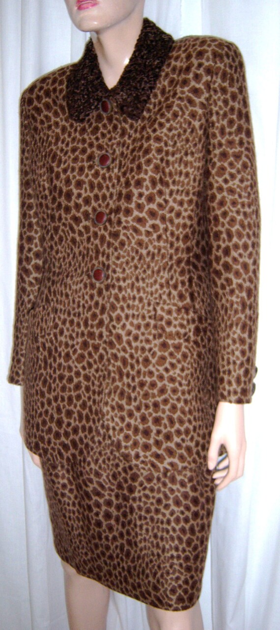 GEORGES RECH PARIS leopard print suit has fur coll