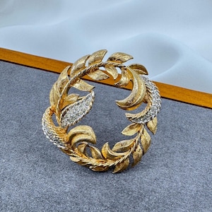 Panetta Brooch - Etsy