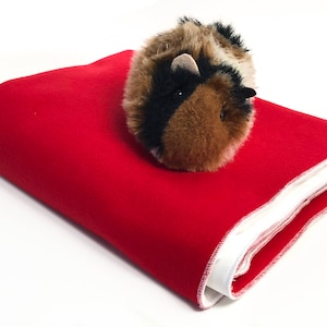 Cute Red Guinea Pig Fleece Cage Liner | Waterproof | Absorbent lap pad